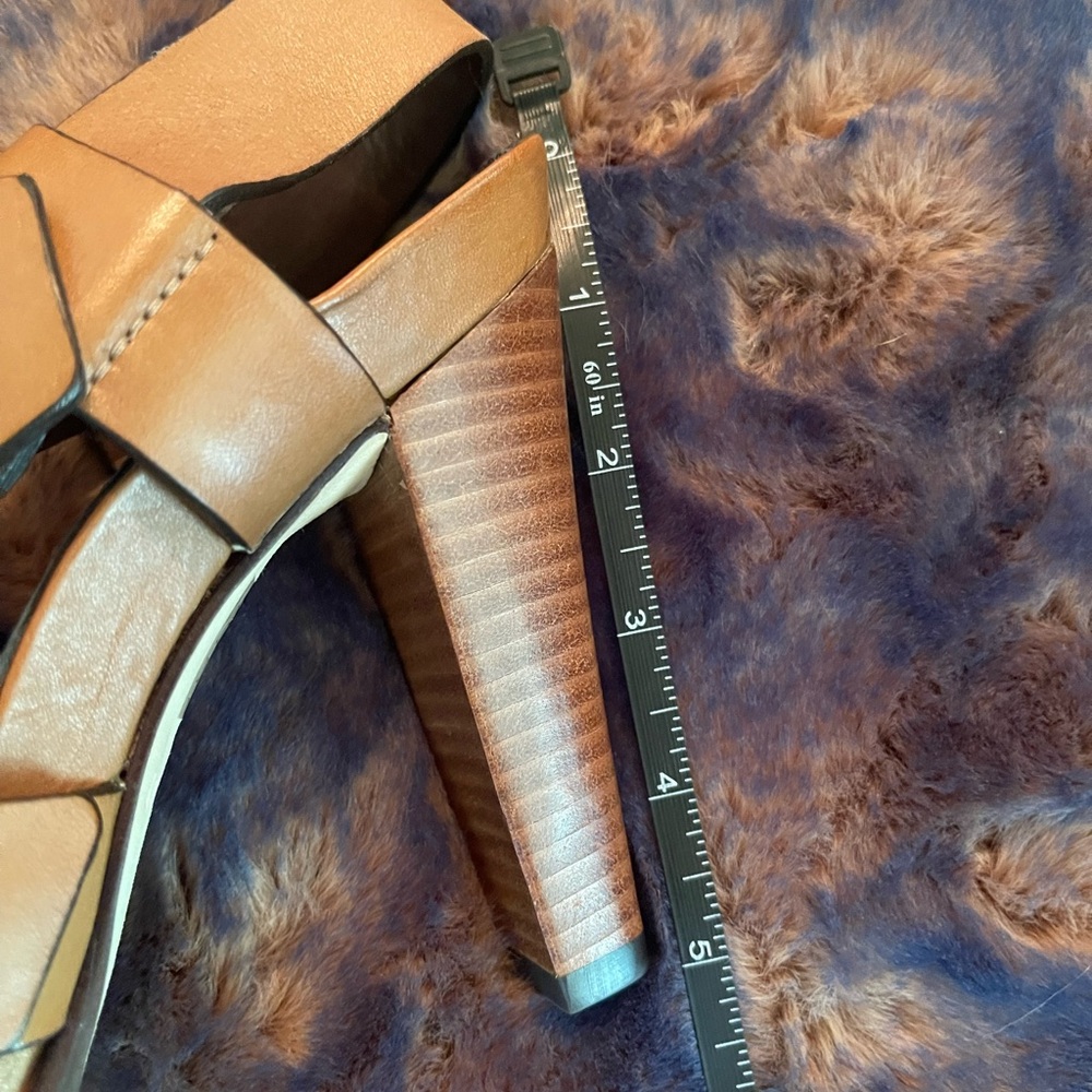 NEW Elegant Theory Tan Strappy Heels - Picture 6 of 8